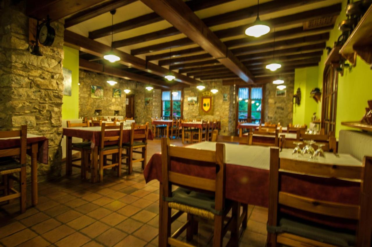 Hostal Santuari De Paller บากา ภายนอก รูปภาพ