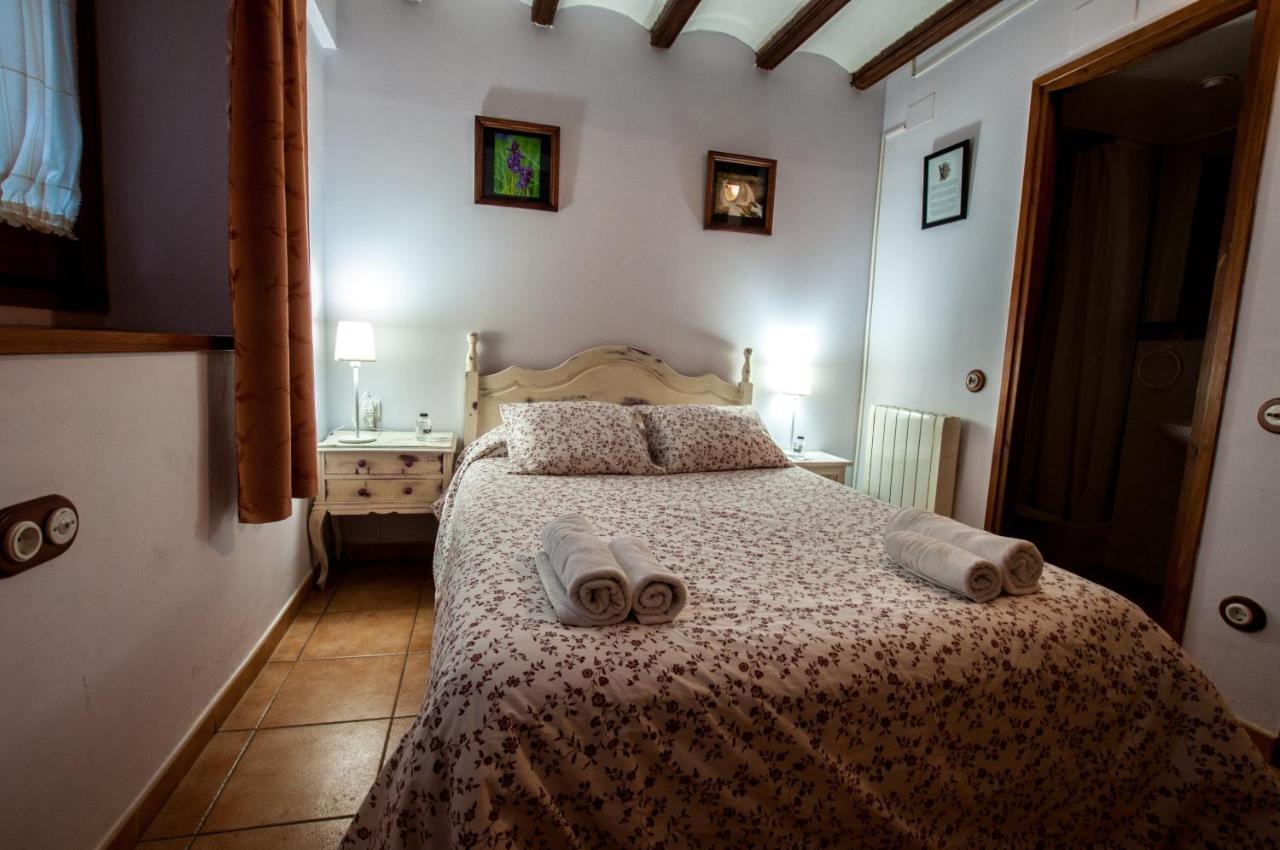 Hostal Santuari De Paller บากา ภายนอก รูปภาพ